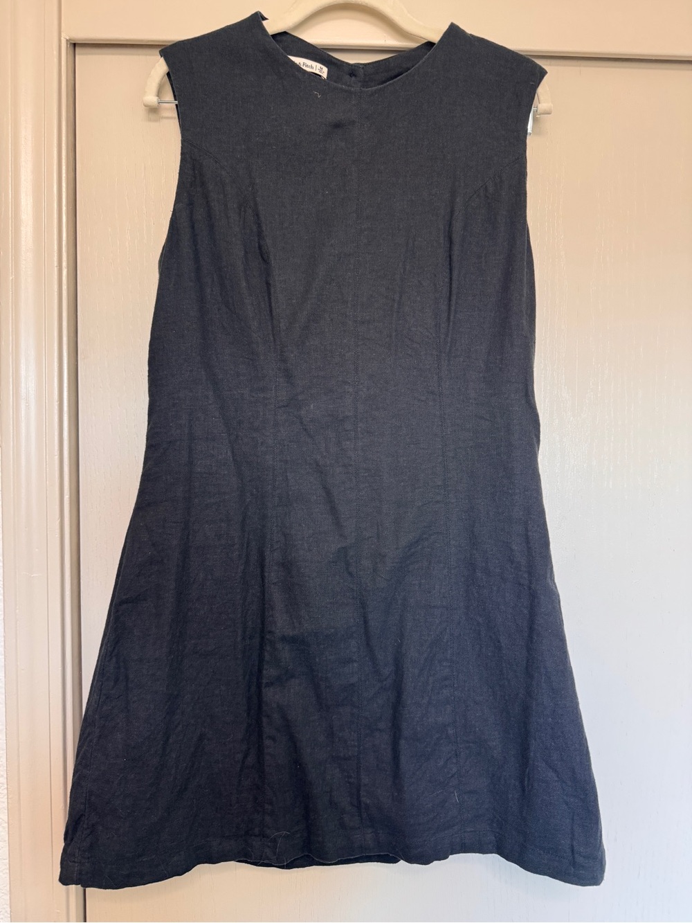 Sleeveless linen A-Line Dress - open back